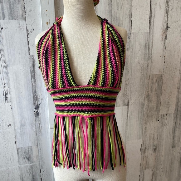 Size medium custom made crop top - Picture 1 of 5